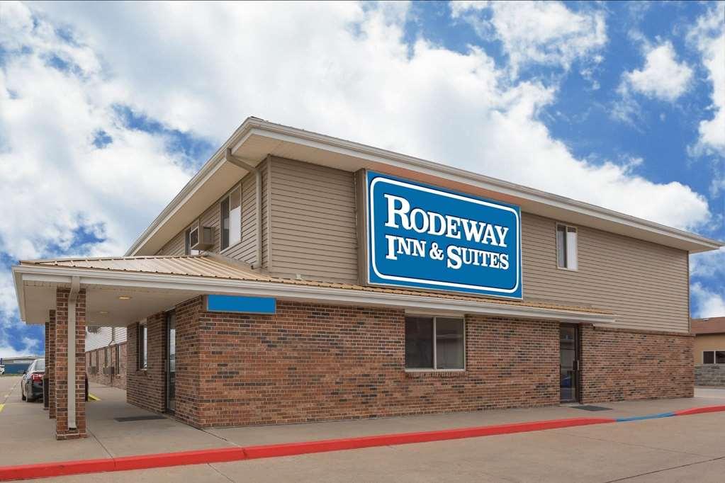 Rodeway Inn & Suites Kearney Eksteriør billede