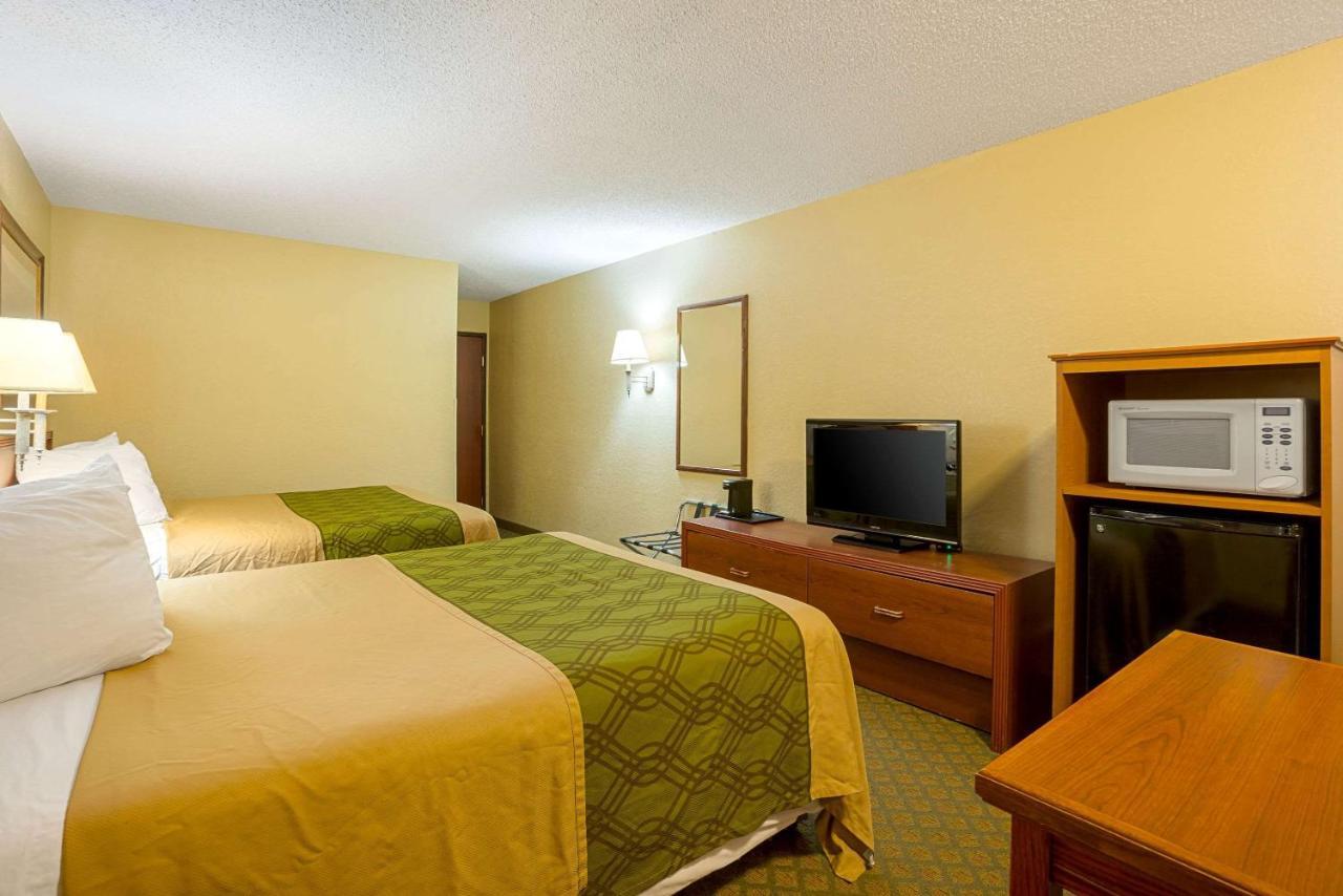 Rodeway Inn & Suites Kearney Eksteriør billede