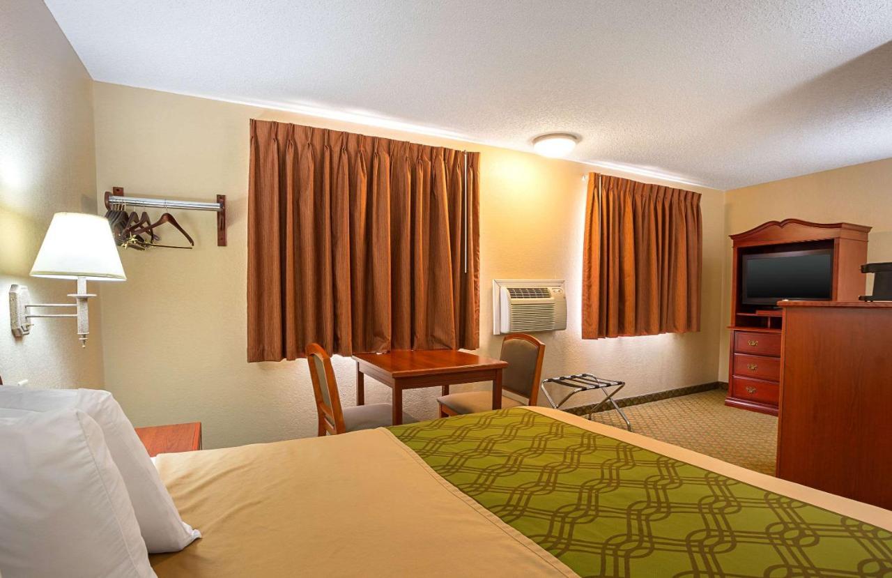 Rodeway Inn & Suites Kearney Eksteriør billede