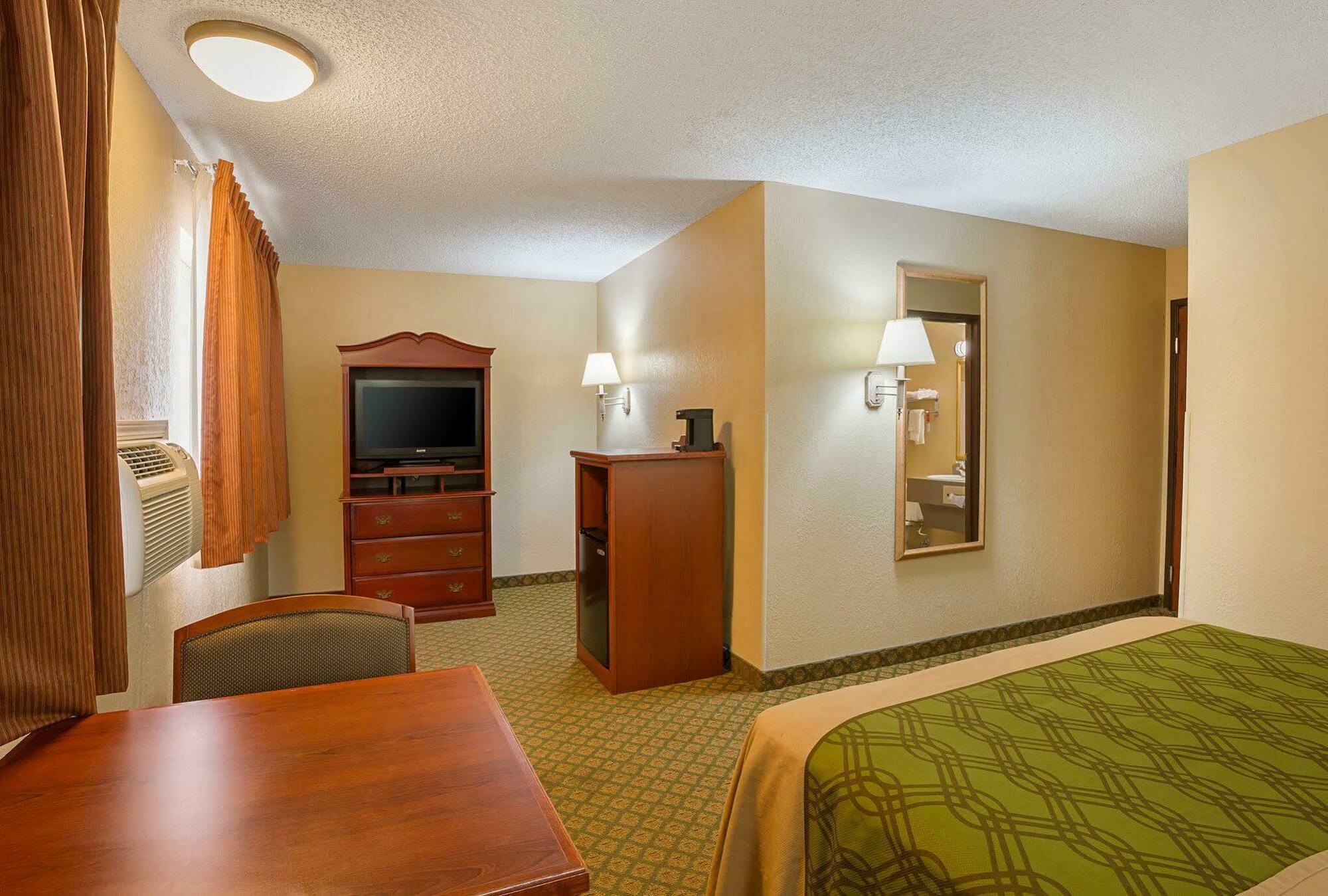 Rodeway Inn & Suites Kearney Eksteriør billede